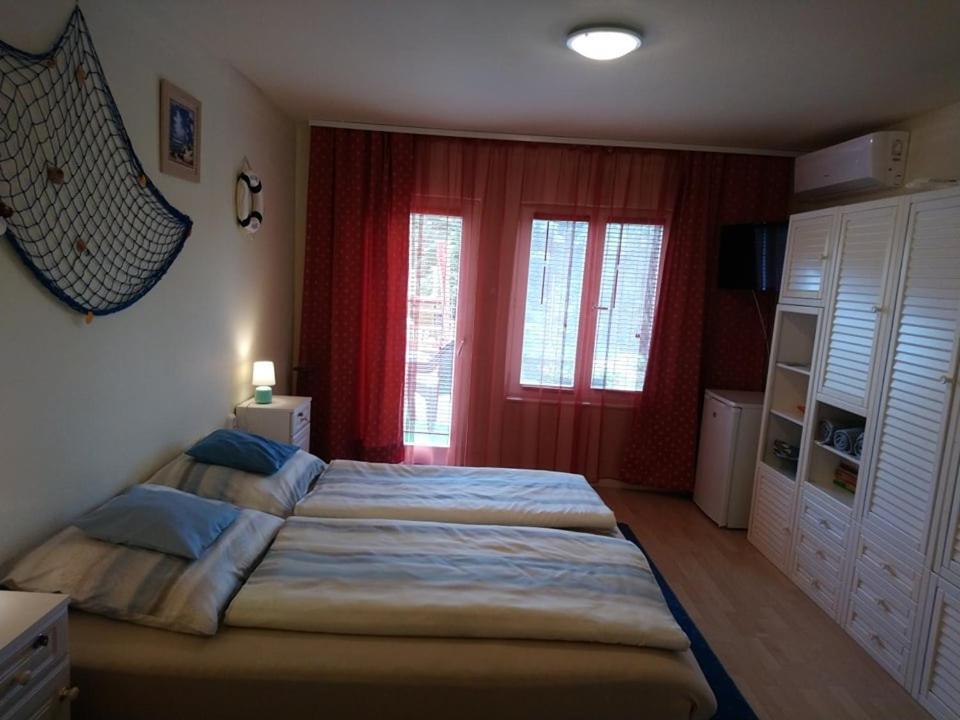 דירות Balatonfůzfő Liliana Vendeghaz מראה חיצוני תמונה